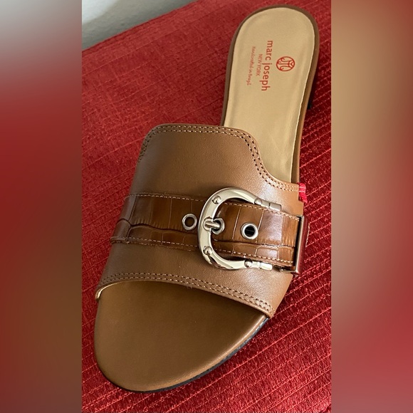 MARC JOSEPH Shoes - NWT..WOMENS MARC JOSEPH LEATHER SLIDE SANDALS